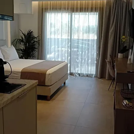 Anais Milos Adamantas (Milos)