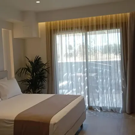 Anais Milos Aparthotel