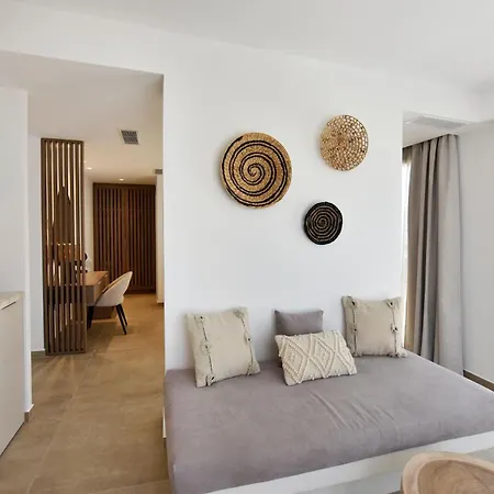 Anais Milos Aparthotel