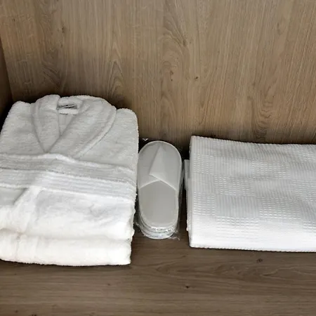 Aparthotel Anais Milos Adamantas (Milos)