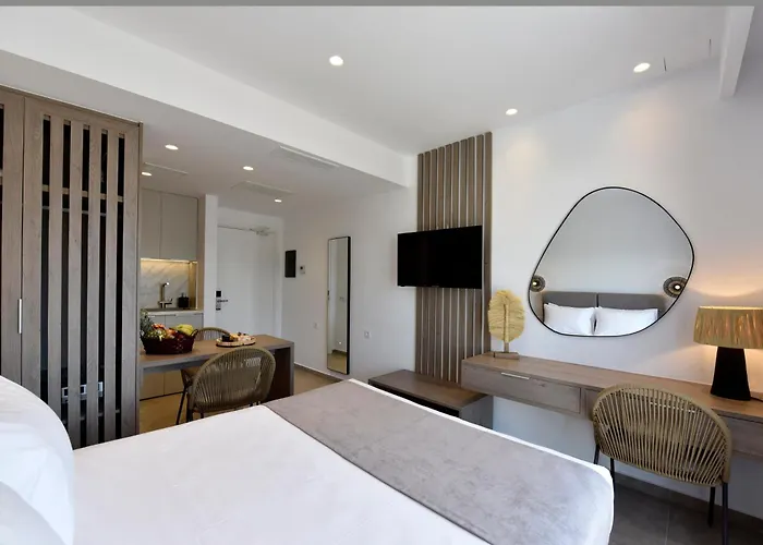 Anais Milos Adamantas (Milos)