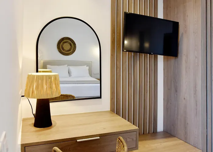 Anais Milos 4* Adamantas (Milos)