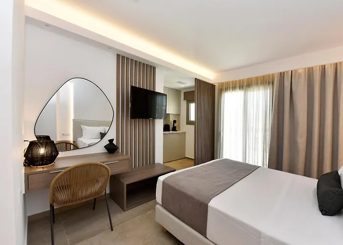 Anais Milos Adamantas (Milos)