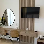 Anais Milos Lägenhetshotell Adamantas (Milos)