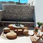 Anais Milos Lägenhetshotell Adamantas (Milos)
